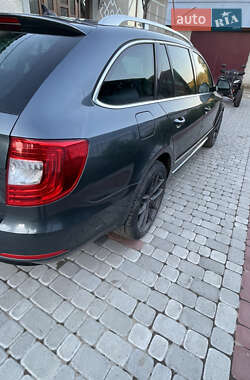 Универсал Skoda Superb 2015 в 