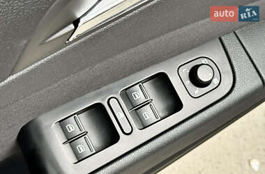 Лифтбек Skoda Superb 2014 в 