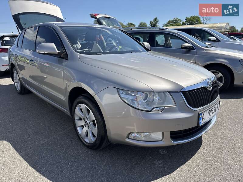 Ліфтбек Skoda Superb 2010 в Броварах
