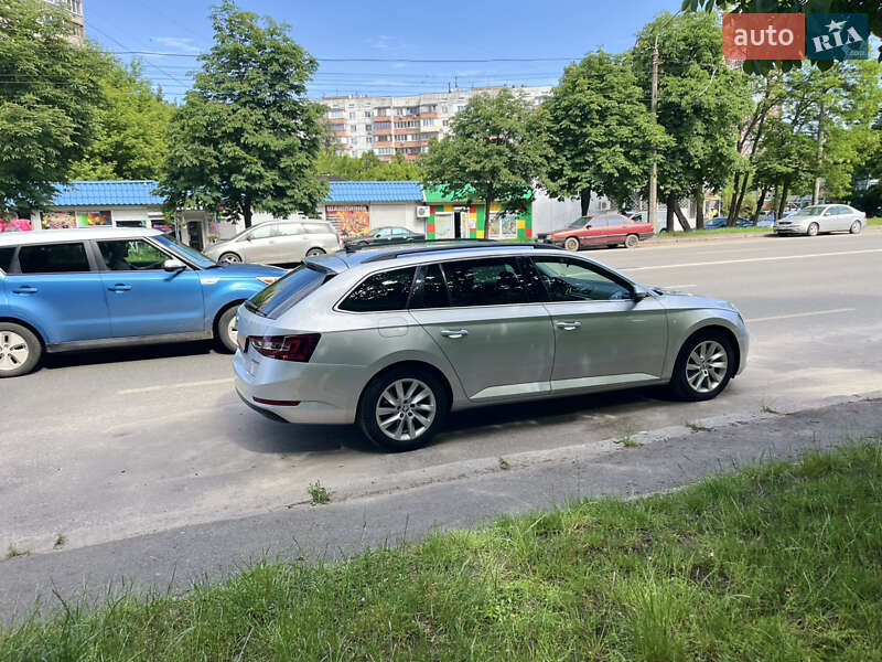Универсал Skoda Superb 2017 в Киеве фото 3 Универсал Skoda Superb 2017 в Киеве