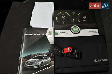 Ліфтбек Skoda Superb 2021 в 
