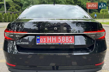 Ліфтбек Skoda Superb 2021 в 