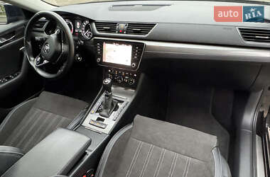 Ліфтбек Skoda Superb 2021 в 