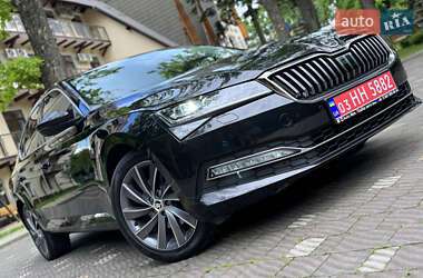 Ліфтбек Skoda Superb 2021 в 