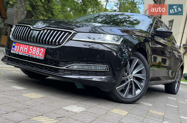 Ліфтбек Skoda Superb 2021 в 