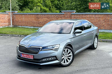 Лифтбек Skoda Superb 2021 в 