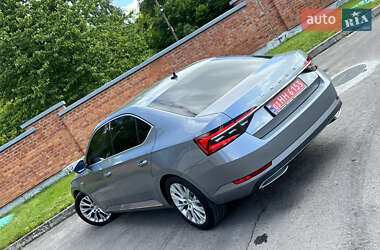 Лифтбек Skoda Superb 2021 в 