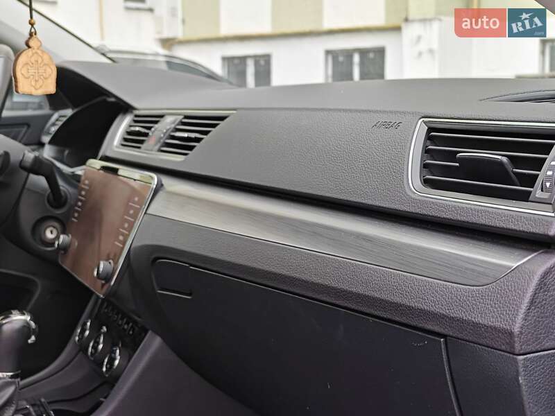 Універсал Skoda Superb 2018 в Луцьку