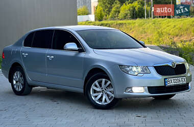 Лифтбек Skoda Superb 2013 в 