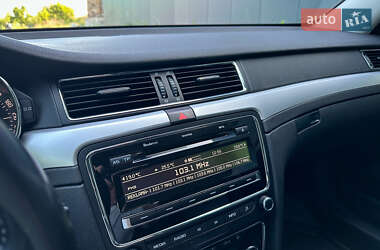 Лифтбек Skoda Superb 2013 в 