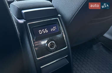 Лифтбек Skoda Superb 2013 в 