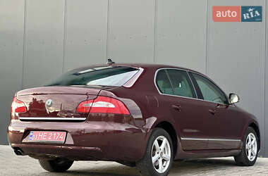 Лифтбек Skoda Superb 2009 в 