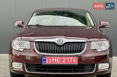 Лифтбек Skoda Superb 2009 в 