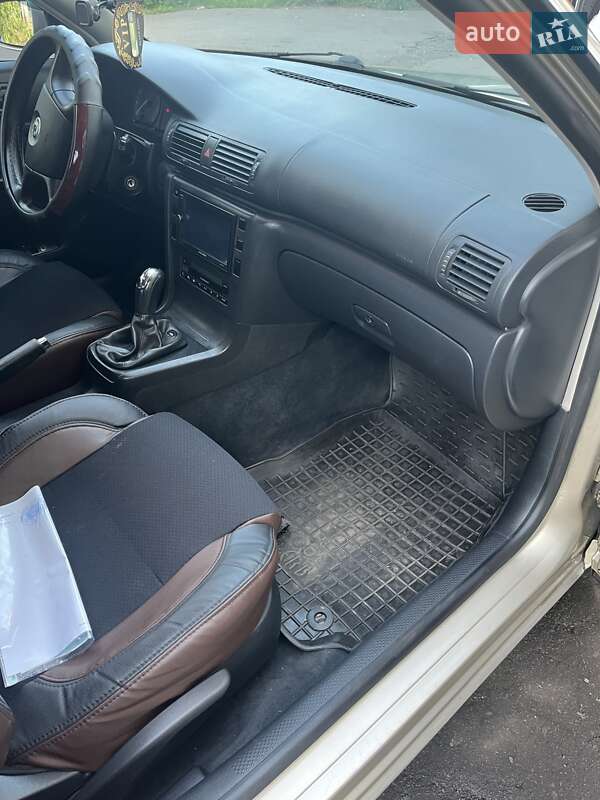 Лифтбек Skoda Superb 2006 в Каменском