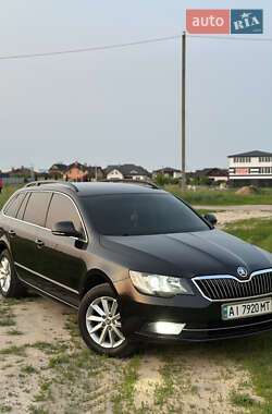 Універсал Skoda Superb 2013 в Софіївській Борщагівці