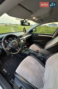 Универсал Skoda Superb 2013 в 