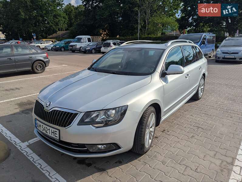 Универсал Skoda Superb 2015 в 