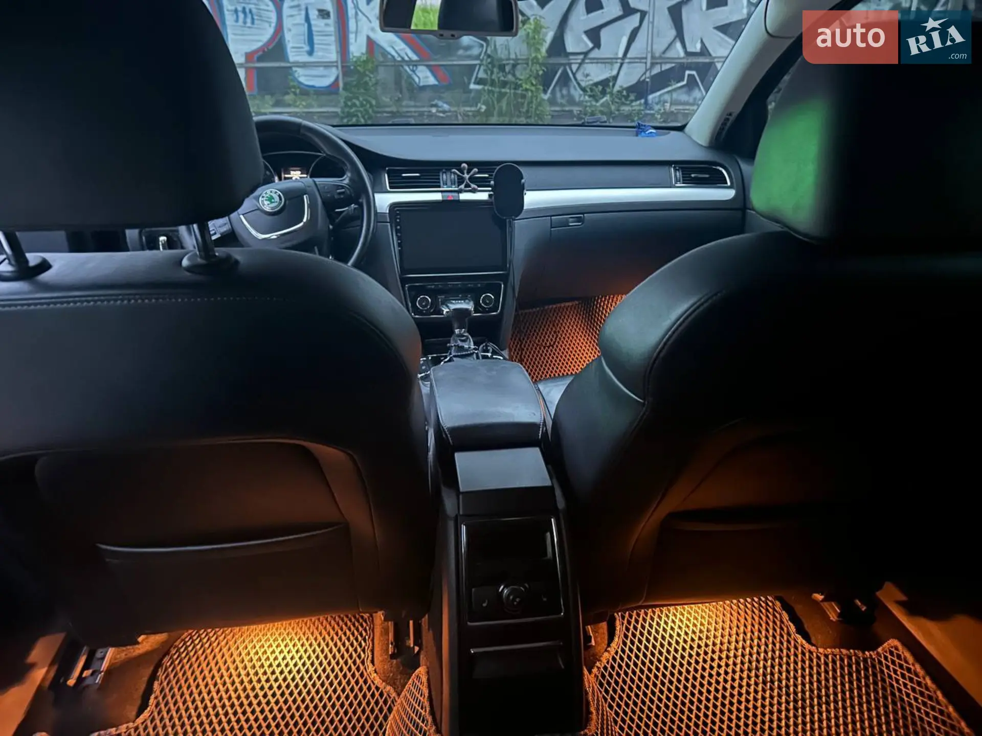 2010 Skoda Superb - мініатюра 8