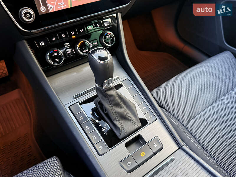 Універсал Skoda Superb 2020 в Мукачевому