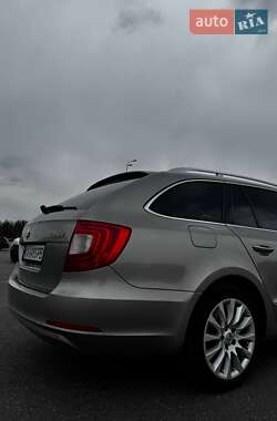 Универсал Skoda Superb 2012 в 