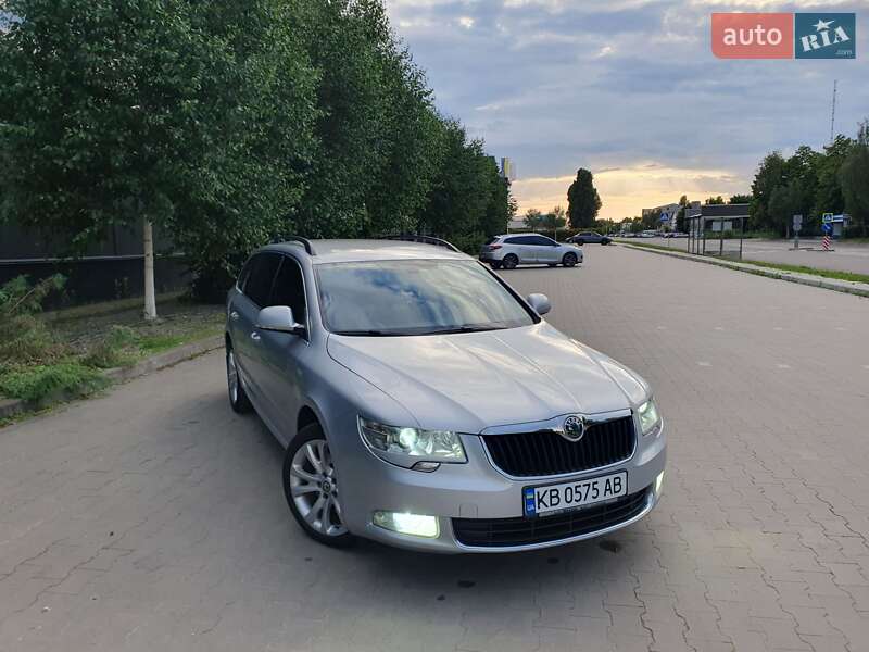 Skoda Superb 2011