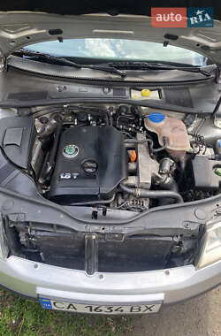 Лифтбек Skoda Superb 2006 в 