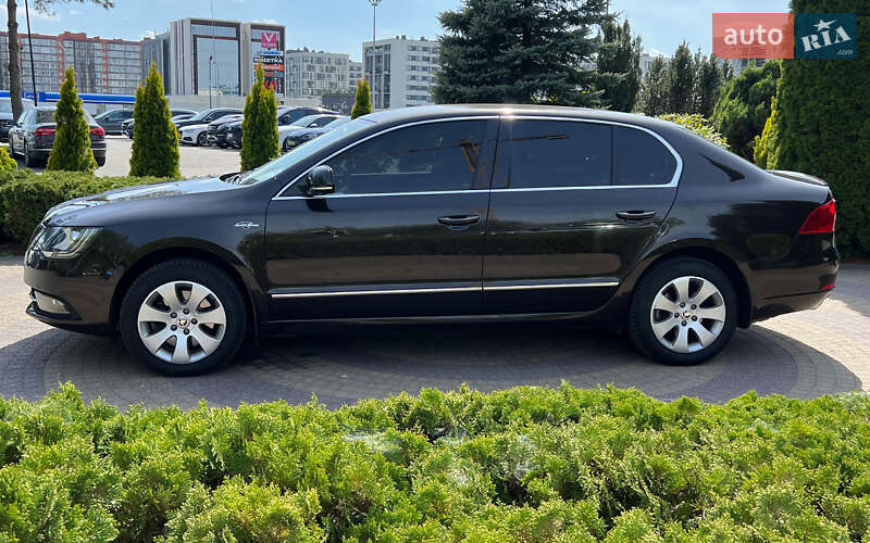 Лифтбек Skoda Superb 2014 в Львове