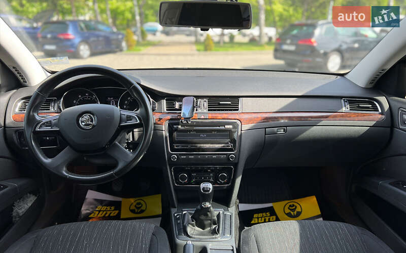 Лифтбек Skoda Superb 2014 в Львове