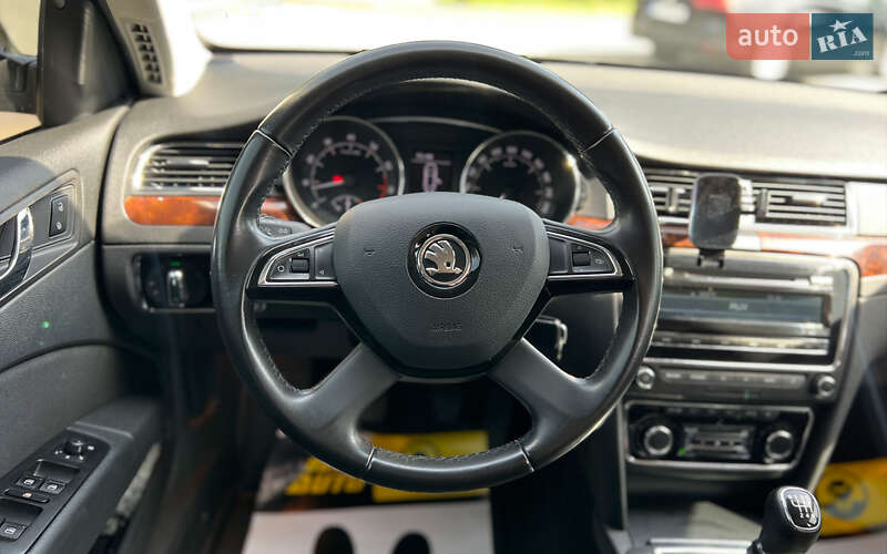 Лифтбек Skoda Superb 2014 в Львове
