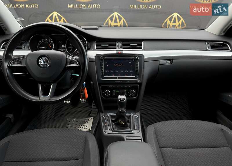 Универсал Skoda Superb 2015 в Киеве