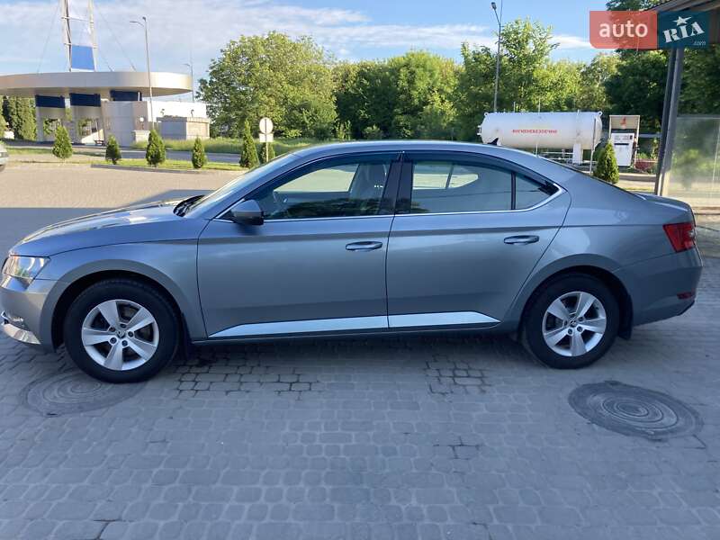 Лифтбек Skoda Superb 2018 в Чернигове