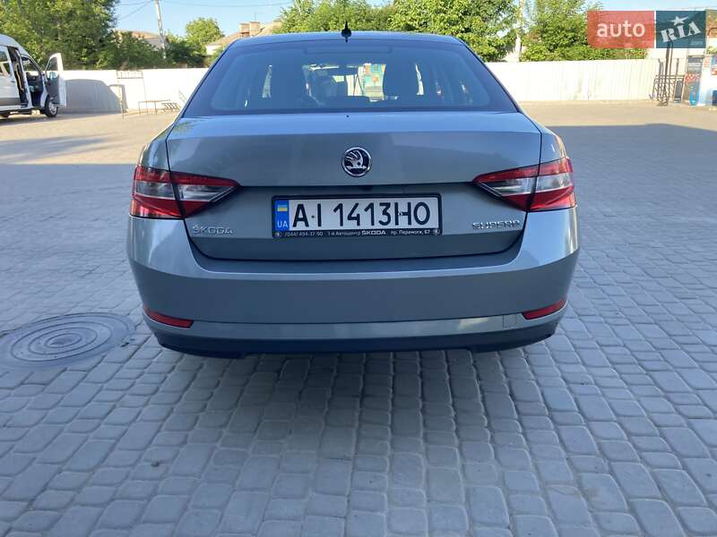 Лифтбек Skoda Superb 2018 в Чернигове