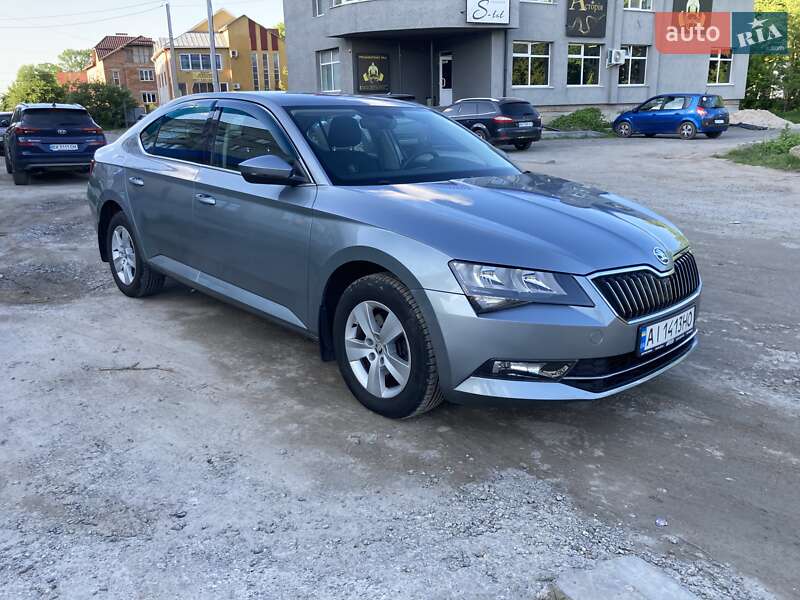 Лифтбек Skoda Superb 2018 в Чернигове
