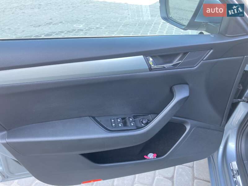 Лифтбек Skoda Superb 2018 в Чернигове