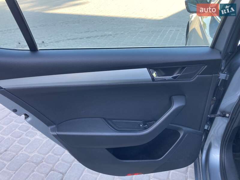 Лифтбек Skoda Superb 2018 в Чернигове