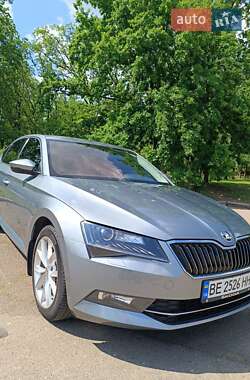 Лифтбек Skoda Superb 2016 в 