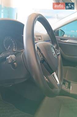 Лифтбек Skoda Superb 2016 в 