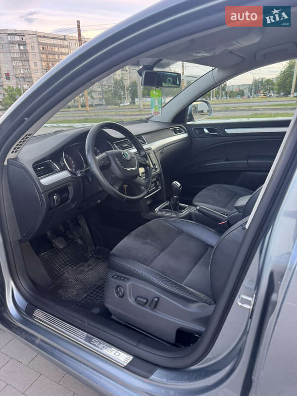 Универсал Skoda Superb 2010 в Сумах