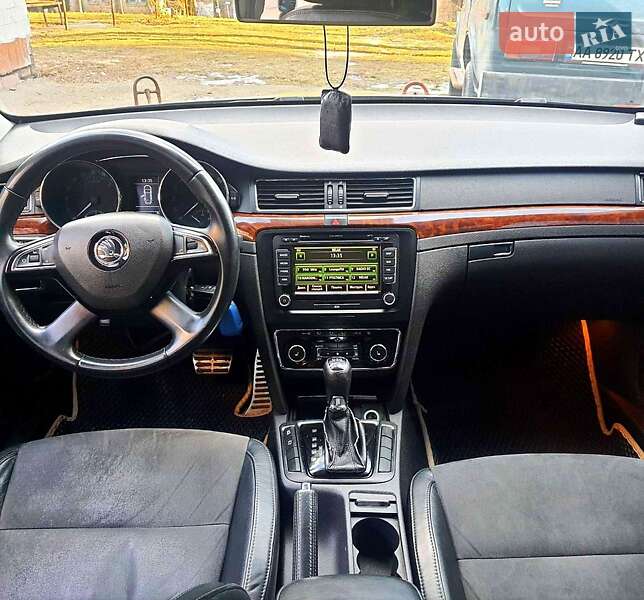 Универсал Skoda Superb 2013 в Киеве