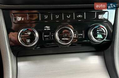 Универсал Skoda Superb 2019 в 