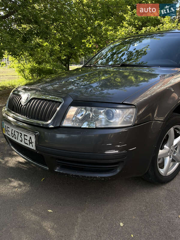 Лифтбек Skoda Superb 2006 в Кривом Роге