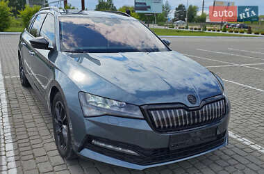 Універсал Skoda Superb 2020 в 
