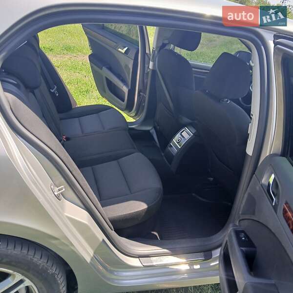 Лифтбек Skoda Superb 2013 в Переяславе