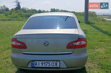 Ліфтбек Skoda Superb 2013 в 