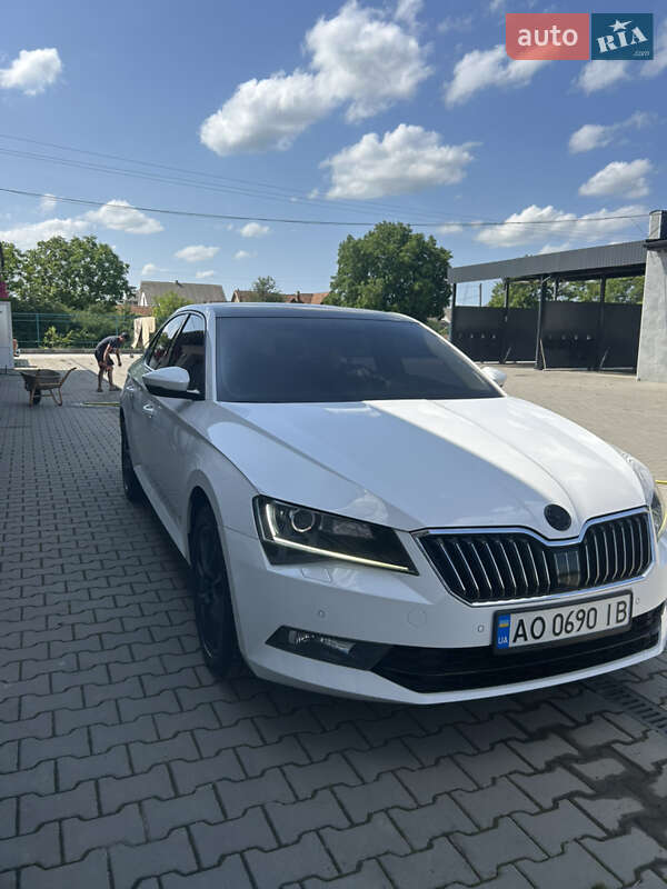 Ліфтбек Skoda Superb 2018 в Ужгороді