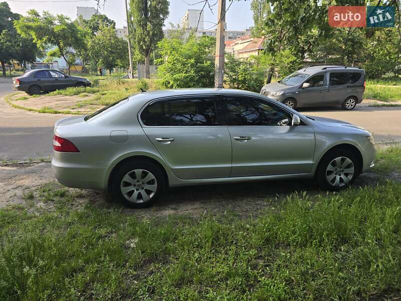 Ліфтбек Skoda Superb 2010 в Києві