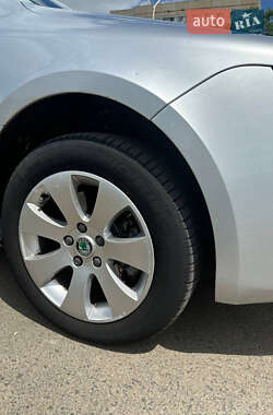 Ліфтбек Skoda Superb 2008 в 