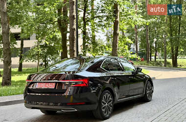 Лифтбек Skoda Superb 2022 в 