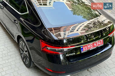 Лифтбек Skoda Superb 2022 в 