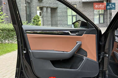 Лифтбек Skoda Superb 2022 в 